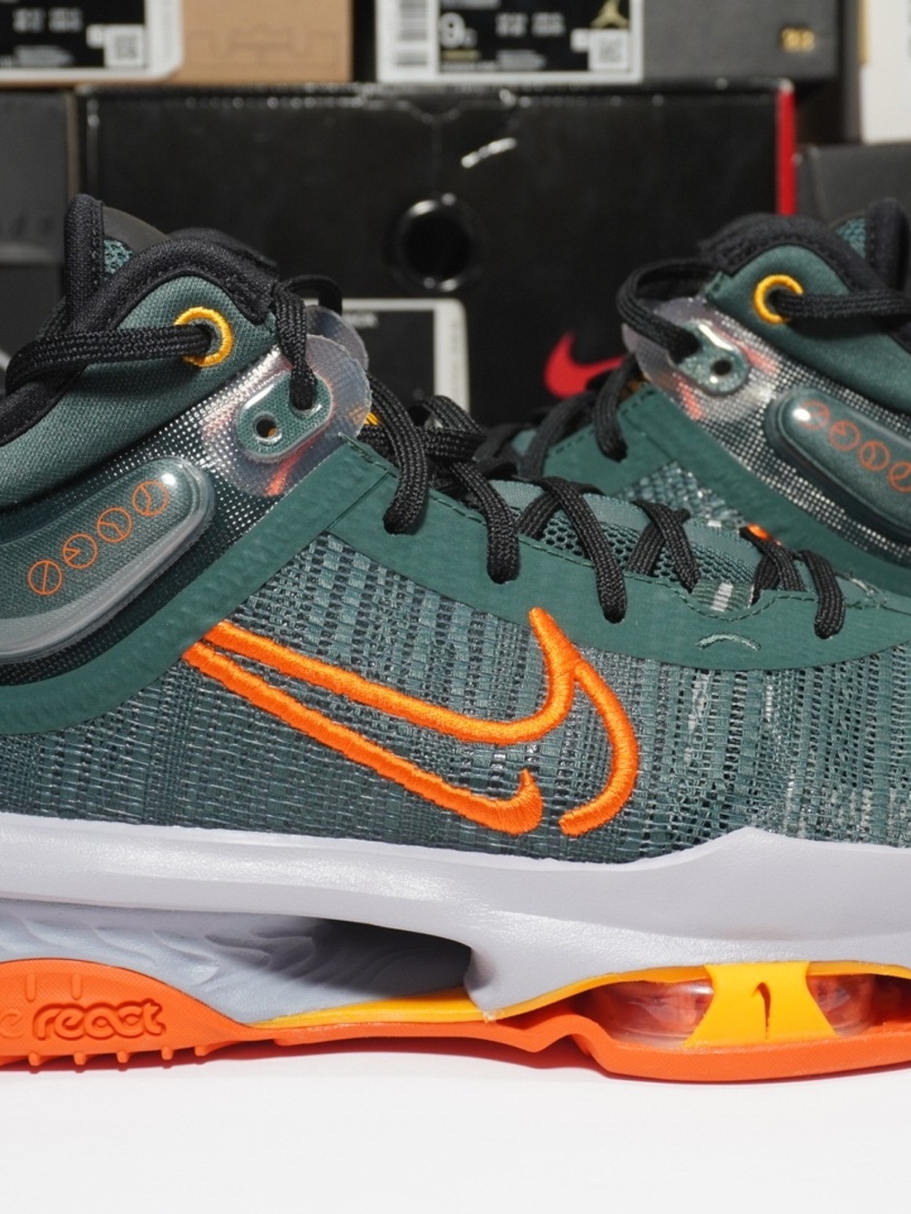 sz 10.5 nike gt jump 2 swoosh squad